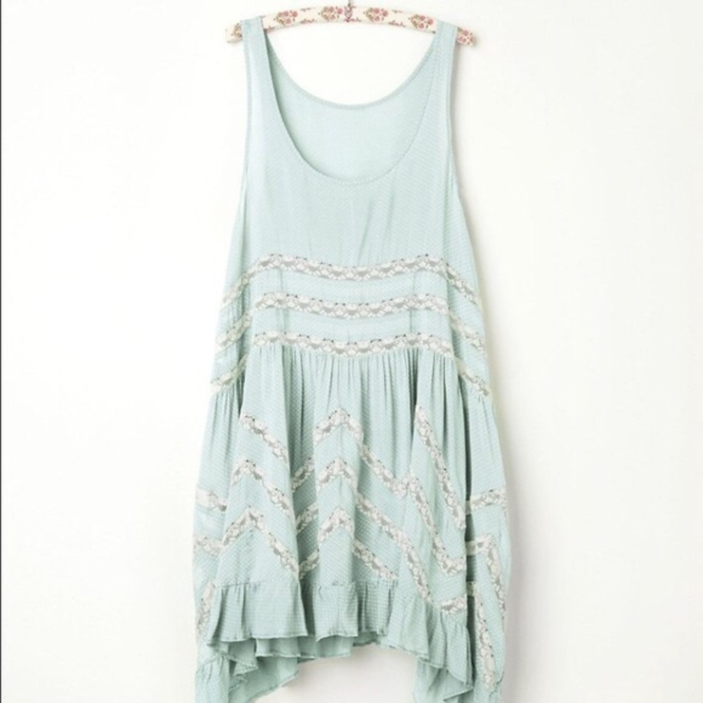 FREE PEOPLE lace trim trapeze slip